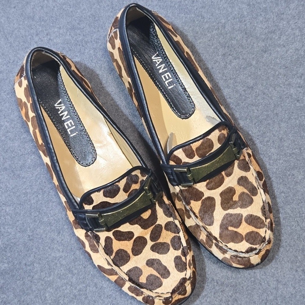 Van Eli Leopard Print Calf hair Loafer Hardware Size 7 1/2 Vaneli Moccasins